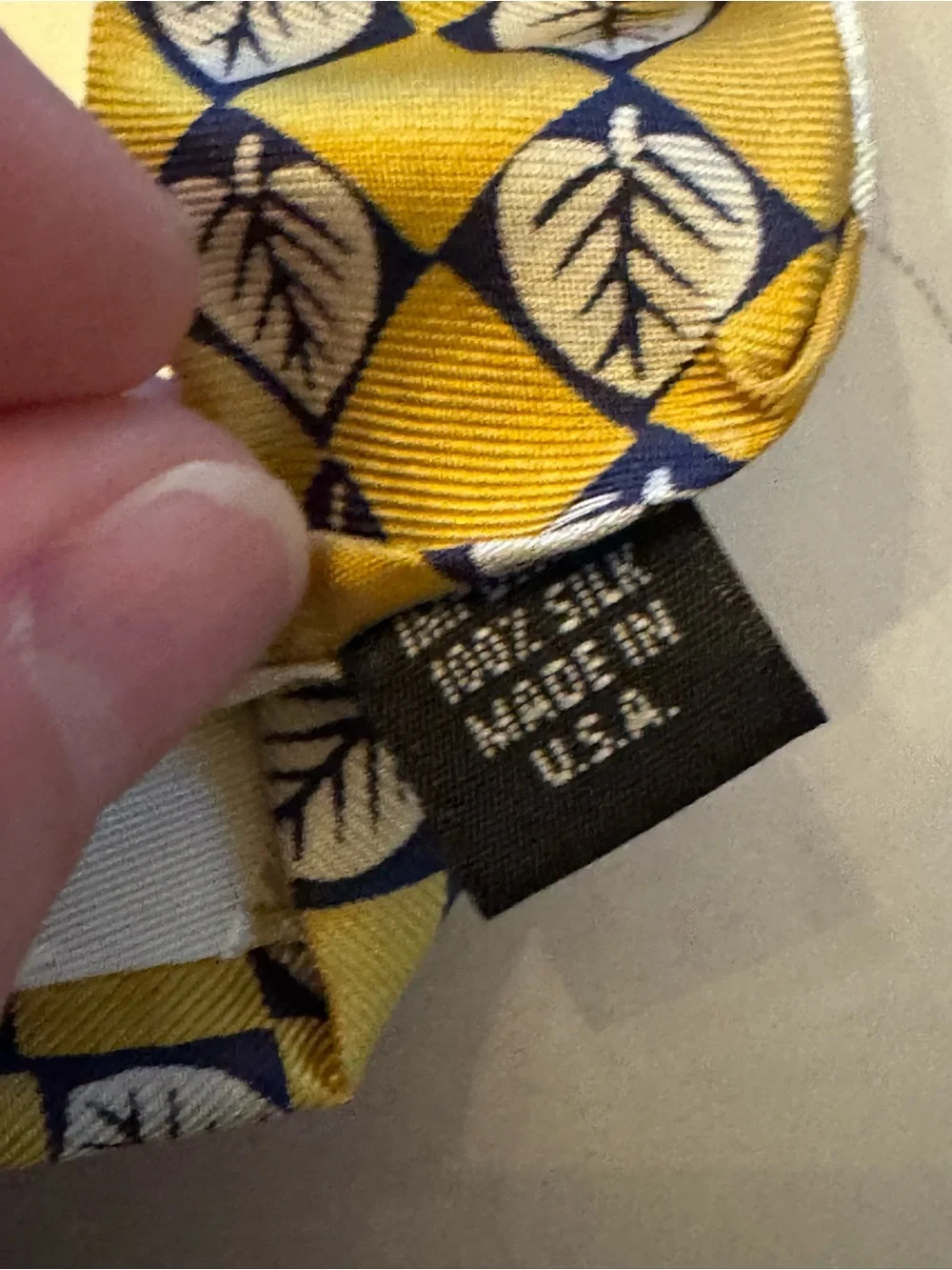 Liberty of London Mens Yellow Navy Leaf Pattern Silk Tie Made In USA